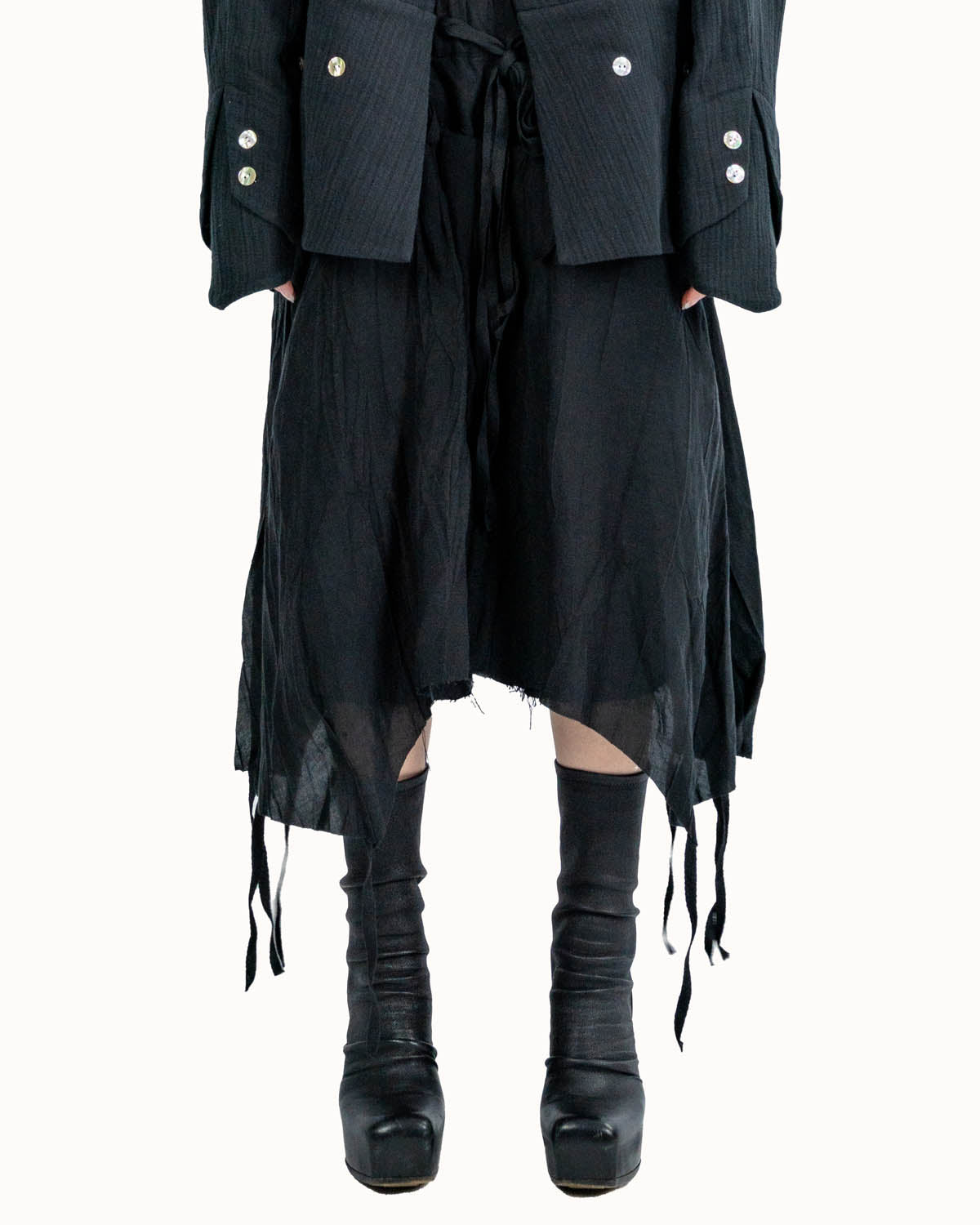 DOUBLE LAYER SHORT