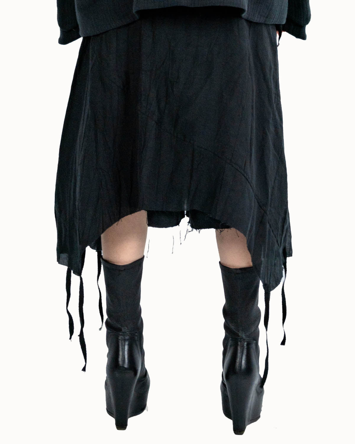 DOUBLE LAYER SHORT